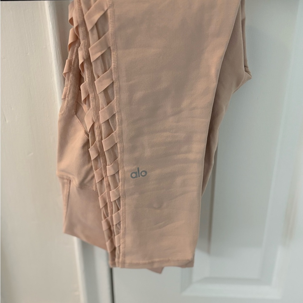 Alo Yoga Light Pink Leggings